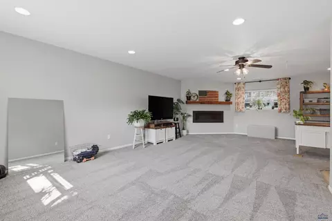 822 Dirk Ct, Box Elder, SD 57719 photo 34