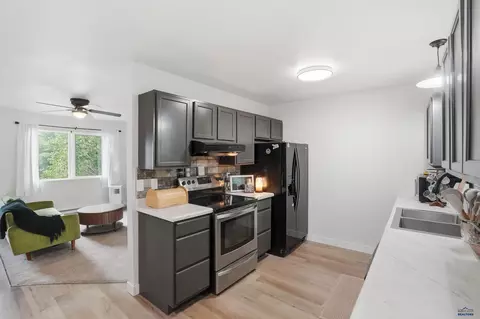 5521 N Pitch Ct, Rapid City, SD 57703