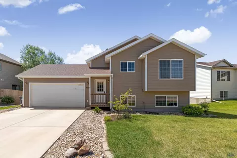 3035 New England St, Rapid City, SD 57703