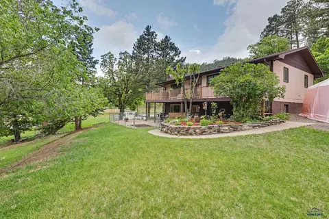 Exterior - 907 Fouse St, Keystone, SD 57751 photo 3 of 8