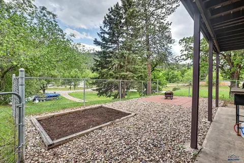 Exterior - 907 Fouse St, Keystone, SD 57751 photo 8 of 8