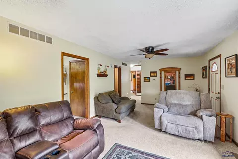 Living - 907 Fouse St, Keystone, SD 57751 photo 3 of 4