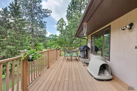 Exterior - 907 Fouse St, Keystone, SD 57751 photo 7 of 8