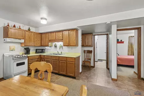 Kitchen - 907 Fouse St, Keystone, SD 57751 photo 6 of 6