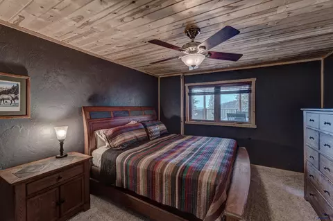 Bedroom - 21172 High Ridge Trl, Lead, SD 57754 photo 7 of 10
