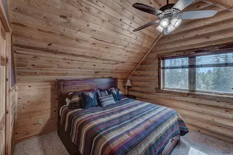 Bedroom - 21172 High Ridge Trl, Lead, SD 57754 photo 3 of 10