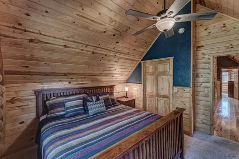 Bedroom - 21172 High Ridge Trl, Lead, SD 57754 photo 5 of 10