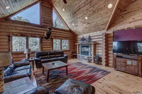 Living - 21172 High Ridge Trl, Lead, SD 57754 photo 2 of 4