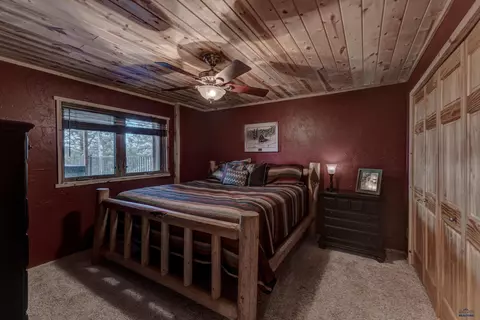 Bedroom - 21172 High Ridge Trl, Lead, SD 57754 photo 9 of 10