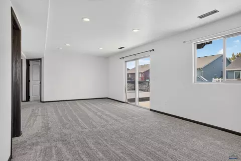 Living - 6712 Cambridge Ct, Summerset, SD 57718 photo 4 of 4