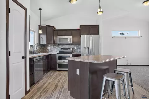Kitchen - 6712 Cambridge Ct, Summerset, SD 57718 photo 2 of 3