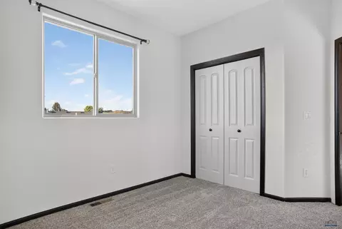 Bedroom - 6712 Cambridge Ct, Summerset, SD 57718 photo 2 of 5