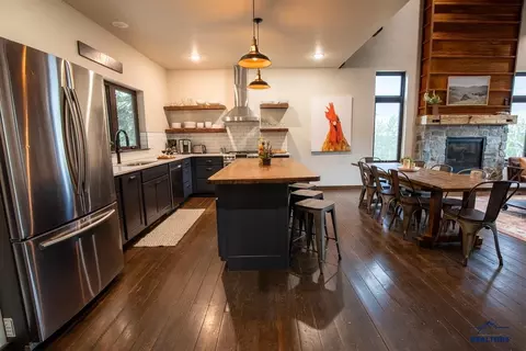 Kitchen - 21181 Lost Camp Trl, Lead, SD 57754 photo 3 of 3