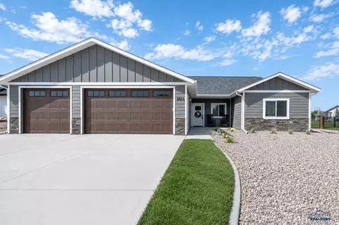 3923 Powder River Ave, Spearfish, SD 57783