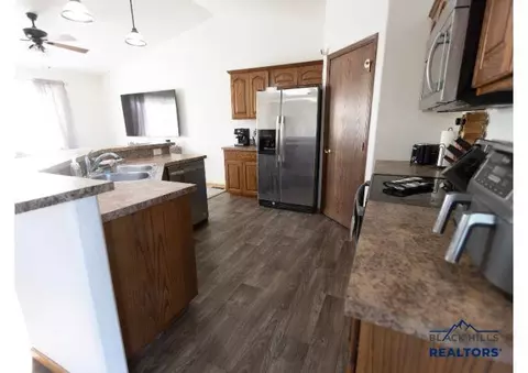 Kitchen - 752 Bear Tooth Ct, Box Elder, SD 57719 photo 2 of 4