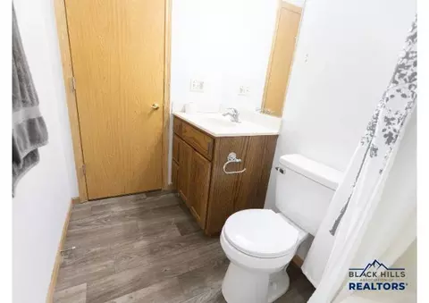 Bath - 752 Bear Tooth Ct, Box Elder, SD 57719 photo 1 of 2