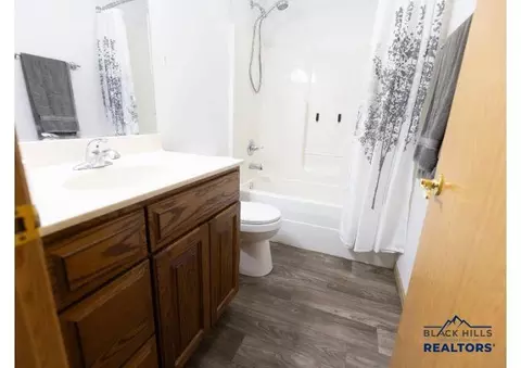 Bath - 752 Bear Tooth Ct, Box Elder, SD 57719 photo 2 of 2