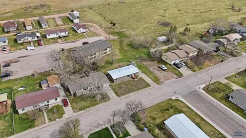 610 Hustead St, Wall, SD 57790 photo 32