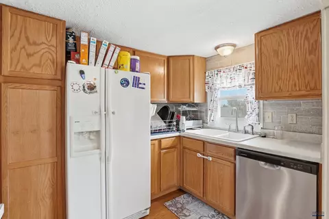 610 Hustead St, Wall, SD 57790 photo 11