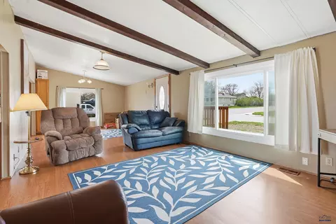 610 Hustead St, Wall, SD 57790 photo 7