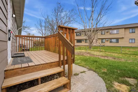 610 Hustead St, Wall, SD 57790 photo 24