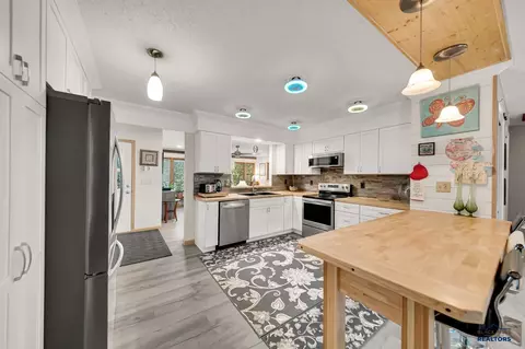 12205 Renata Dr, Black Hawk, SD 57718