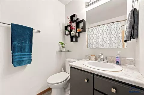 Bath - 6212 Northdale Dr, Black Hawk, SD 57718 photo 2 of 3