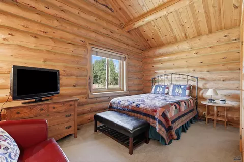 Bedroom - 12203 Nemo Rd, Nemo, SD 57759 photo 4 of 7