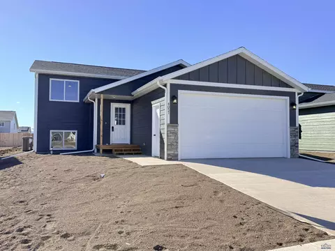 4057 Mcintosh Ln, Rapid City, SD 57703