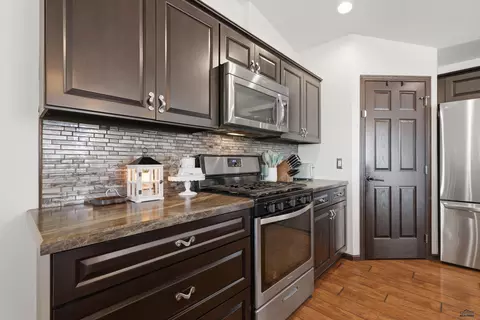 Kitchen - 826 Dirk Ct, Box Elder, SD 57719 photo 2 of 5