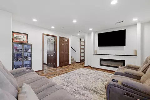 Living - 826 Dirk Ct, Box Elder, SD 57719 photo 2 of 2