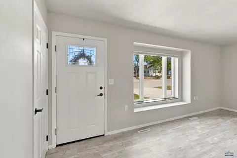 Entry Way - 311 4th Ave, Wall, SD 57790 photo 1 of 1