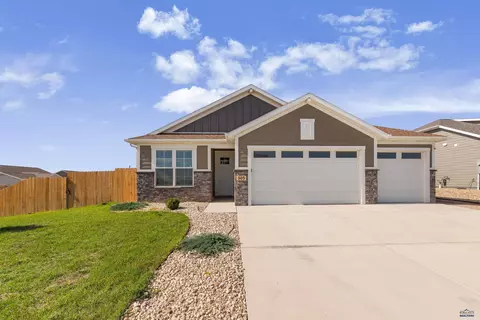 505 Solomon Ct, Rapid City, SD 57703
