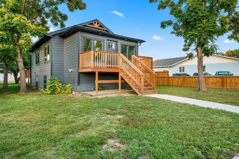 Exterior - 510 E Dakota, Pierre, SD 57501 photo 3 of 7