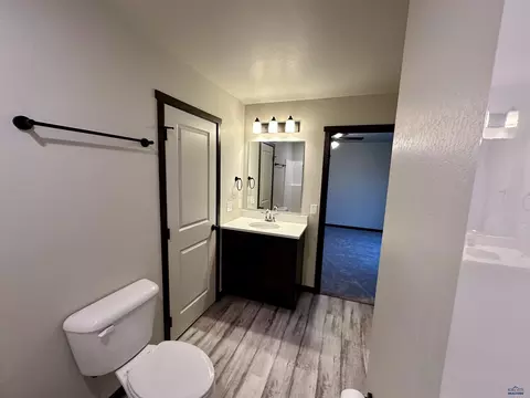 Bath - 1026 Driver Cir, Wall, SD 57790 photo 2 of 2