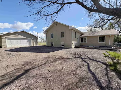 4852 Bonnie Ln, Rapid City, SD 57703