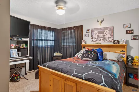 Bedroom - 72 Fairgrounds Pl, Hermosa, SD 57744 photo 2 of 3