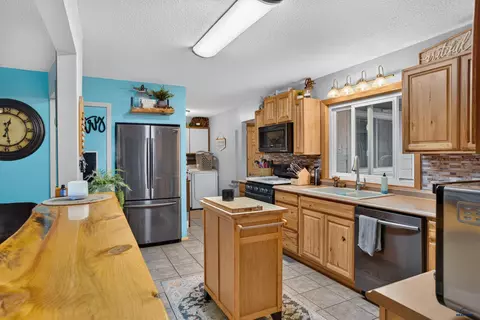 Kitchen - 72 Fairgrounds Pl, Hermosa, SD 57744 photo 3 of 3