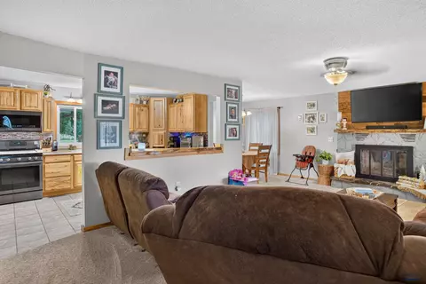 Living - 72 Fairgrounds Pl, Hermosa, SD 57744 photo 3 of 4
