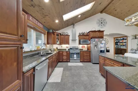 Kitchen - 6819 Ridgeview Dr, Black Hawk, SD 57718 photo 3 of 3