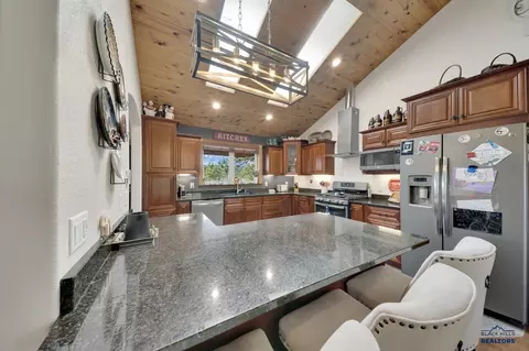 Kitchen - 6819 Ridgeview Dr, Black Hawk, SD 57718 photo 2 of 3