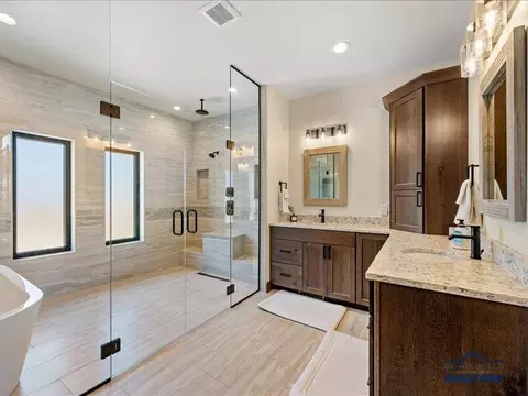 Bath - 11311 Overlook Ct, Lead, SD 57754 photo 1 of 6