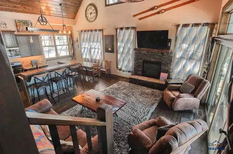 Living - 21140 Last Chance Trl, Lead, SD 57754 photo 2 of 5