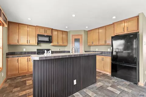983 Bennington Dr, Box Elder, SD 57719 photo 8