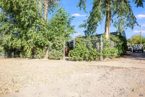 Exterior - 230 E Jackson St, Rapid City, SD 57701 photo 3 of 3