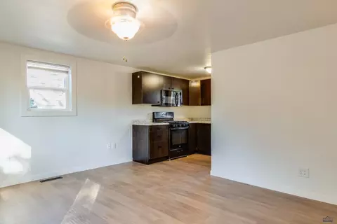 Living - 230 E Jackson St, Rapid City, SD 57701 photo 2 of 8