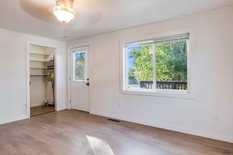 Living - 230 E Jackson St, Rapid City, SD 57701 photo 6 of 8