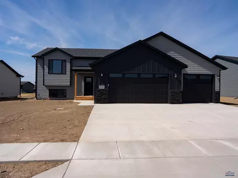 619 Bull Run Dr, Box Elder, SD 57719