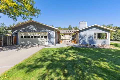 6192 Blake Rd, Rapid City, SD 57702
