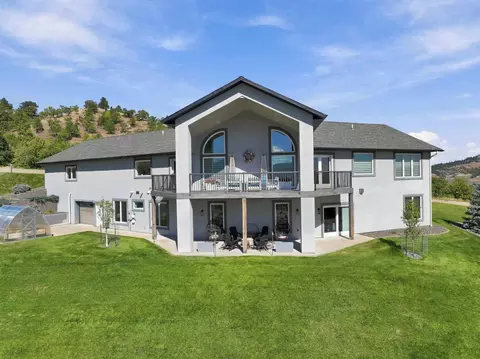 Exterior - 2225 Saddle Horn Dr, Spearfish, SD 57783 photo 5 of 8